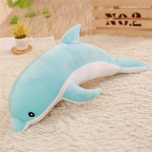 Bleu_poupee-en-peluche-dauphin-kawaii-30-cm-o_variants-1-min.jpg Peluche géante dauphin bleu