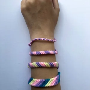 IMG_6749.jpgv1592607196 Activité avant-goût - Bracelets de l'amitié