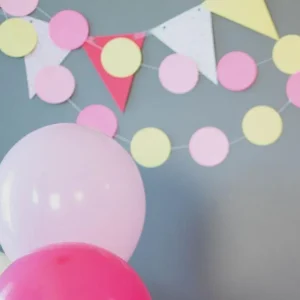 bebefille_7_0cf21ad1-d949-4d6f-b2c5-421937083beb.jpgv1670438676 1 an de petits bonheurs! Boite Déco Smash the cake