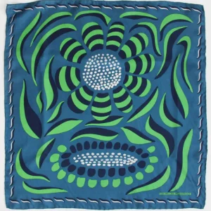 f56cfc21a6ba7612e991bf46d8e3691211fb3f069344730cc6443507f3b2d96c.webp Mini foulard en soie Forget me not Vert