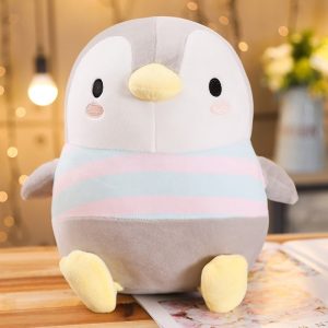 pingouin-en-peluche-geant-doux-et-gras_main-2-min.jpg Peluche géante pingouin