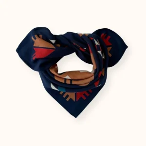 small-foulard-manika-9.webp Small Foulard Manika “Rajah” – Navy